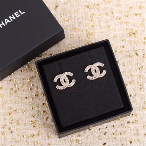 replica orecchini chanel